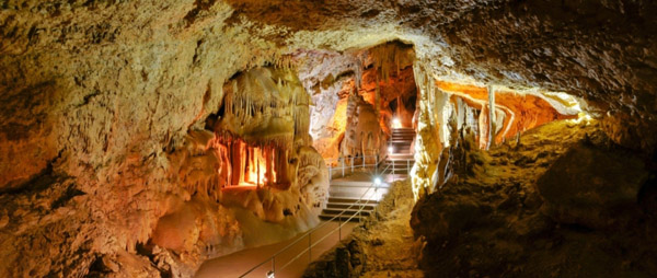 Мраморная пещера Крым